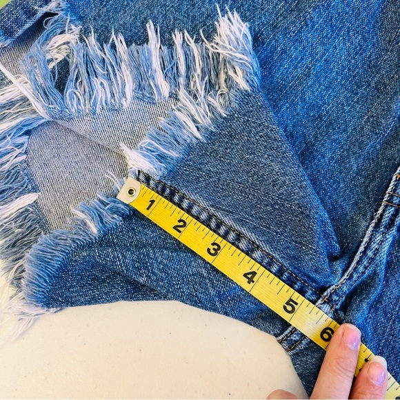 Levi's Raw Hem Cut Offs Denim Daisy Dukes 36 / XL - Picture 12 of 16